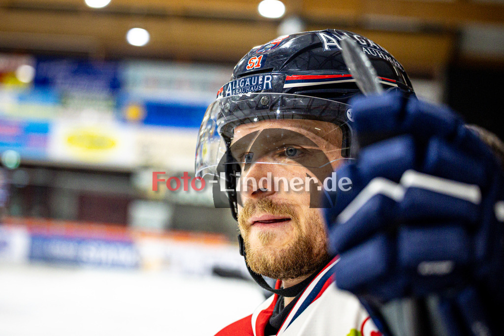Peißenberg MINERS gegen ESC Kempten SHARKS | Eishockey Bayernliga 2025/26 Vorrunde 12. Spieltag, Peißenberg MINERS gegen ESC Kempten SHARKS, 20251121,Portrait,2025-11-21 in Peißenberg (flatbuy Arena Peißenberg), Mauro SEIDER (SHARKS 91)Copyright: WolfgangxLindner www.foto-lindner.de