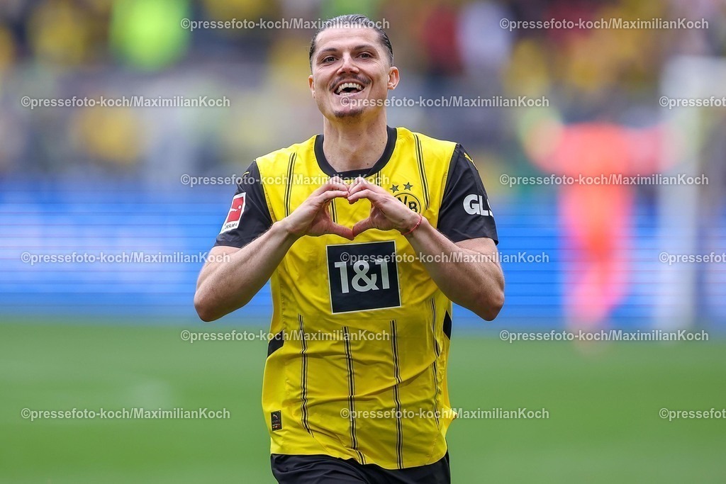 BVB17052501058 | 17.05.2025, Fußball, Borussia Dortmund - Holstein Kiel, 1. Fußball Bundesliga, 34. Spieltag, Signal Iduna Park, Saison 2024 2025: Torjubel nach dem Tor zum 2:0 durch Torschütze Marcel Sabitzer (BVB #20) DFB regulations prohibit any use of photographs as image sequences and or quasi-video.
