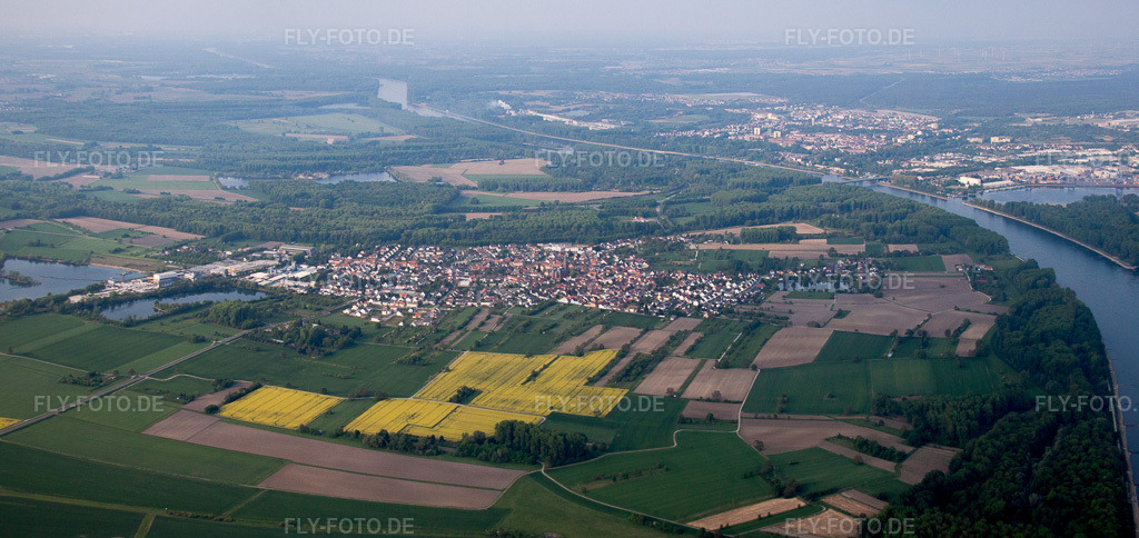 Luftbild: Fluß- Uferbereichen des Rhein im Ortsteil Rheinsheim in Philippsburg im Bundesland Baden-Württemberg in Deutschland. Foto: IMG_40425-Bearbeitet.jpg vom 24.04.2011 durch Werner Riehm/FLY-FOTO.deAuflösung des Originals: 5861 x 2771 px