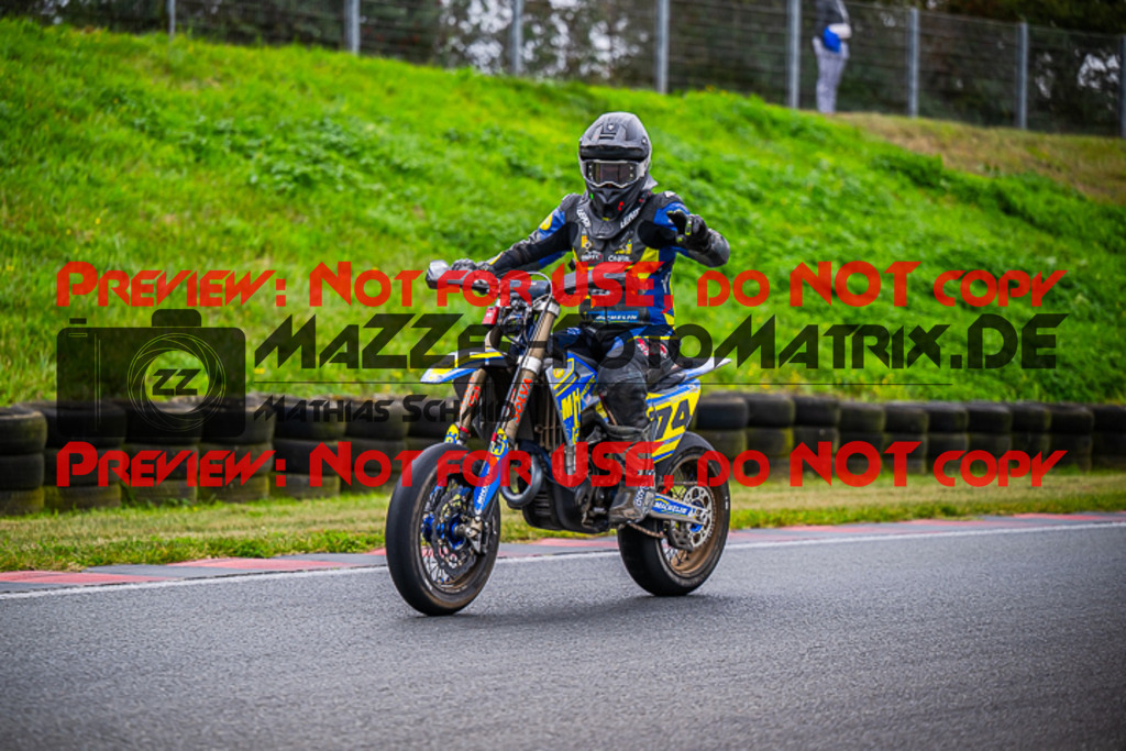 MaZZes_FotoMatrix_231001_9974 | S1