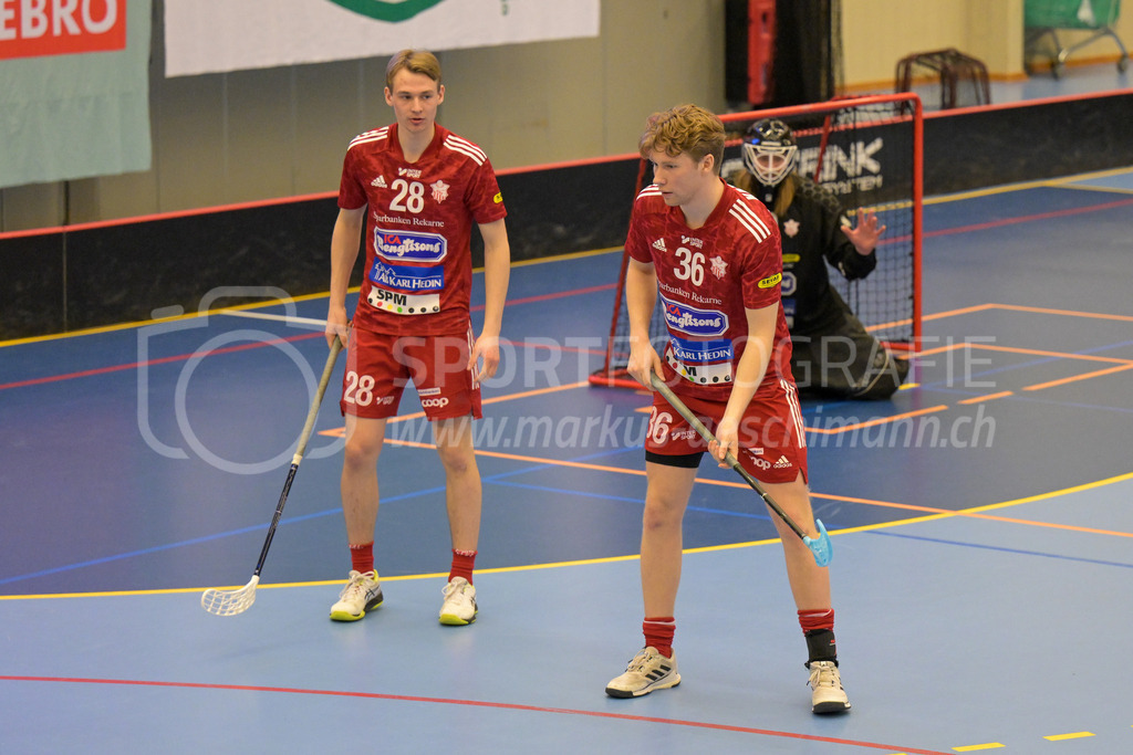 Lillan IBK vs Strängnäs IBK - 17. März 2024 | Lillan IBK vs Strängnäs IBK
Idrottshuset Örebro, Arenahallen, Örebro
Anton Walfridson (#28 Strängnäs IBK) and Harry Karlsson (#36 Strängnäs IBK).
Bild: Sportfotografie Markus Aeschimann | www.markus-aeschimann.ch - Realisiert mit Pictrs.com