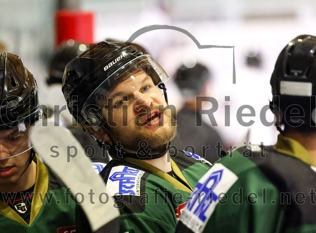 2022-09-30_118_TSV_Erding_gegen_EV_Dingolfing | Erding, Deutschland, 30.09.2022:
Eishockey, Bayernliga 2022 / 2023, Testspiel, TSV Erding gegen EV Dingolfing, Endergebnis: 3:4

Foto: Christian Riedel / fotografie-riedel.net