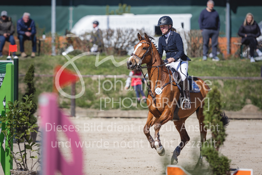 220416_4_L-Stil1-435 | Frühlingsfest der Pferde
Herford
16.April 2022
04/1 Stilspringprüfung Kl.L geschlossen 0-78 RLP