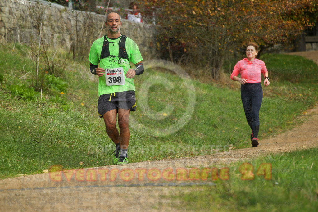 231029_1241_EV4_4001 | Sportfotografie im Rhein-Sieg Kreis, Köln, Bonn, NRW, Rheinland Pfalz, Hessen, etc. Unser Tätigkeitsfeld umfasst den Laufsport vom Volkslauf über den Marathon, Duathlon, Triathon bis zum Ultralauf wie Kölnpfad Ultra oder Schindertrail.