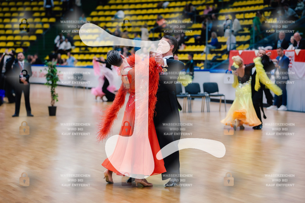 Hessen Tanzt WDSF Open Senior III Standard 6th (321) Ronny Romijn _ Anne Romijn-Briene (Netherlands)-2025-05-17-9911 | Webshop for digital downloads and prints of dance sport, event & show photographer Julian Link - Realisiert mit Pictrs.com