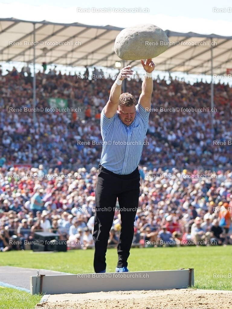 151 | René Burch leidenschaftlicher Fotograf aus Kerns in Obwalden.  Hier finden sie Sport, Landschaft und Natur Fotografie.
 - Realisiert mit Pictrs.com