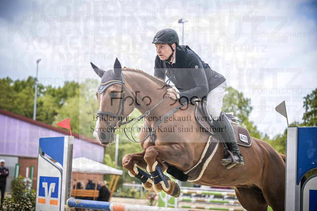 DOS_6814 | Entdecke hochwertige Reitturnierfotos von Foto Oger. Professionell, emotional und authentisch – jetzt Lieblingsmomente im Shop bestellen.Deutschlandweite Turnierfotografie. - Realisiert mit Pictrs.com