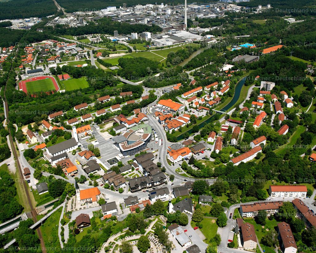 2600480 | OBERBERG 09.06.2006 Stadtansicht des Innenstadtbereiches  in Oberberg im Bundesland Bayern, Deutschland // City view on down town  in Oberberg in the state Bavaria, Germany Foto: Gerhard Launer