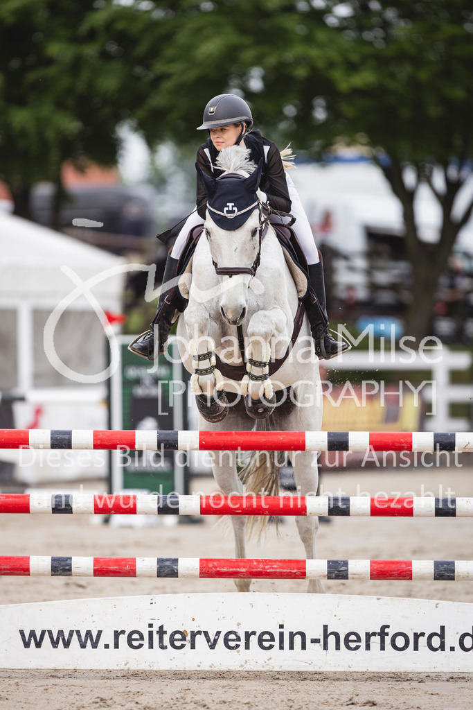 260510_PfSpTa_6_M1-Spr-620 | Deine schönsten Turniermomente als professionelle Fotos! Entdecke hochwertige Pferdesport-Fotografie im Online-Shop. Jetzt Fotos finden & bestellen!