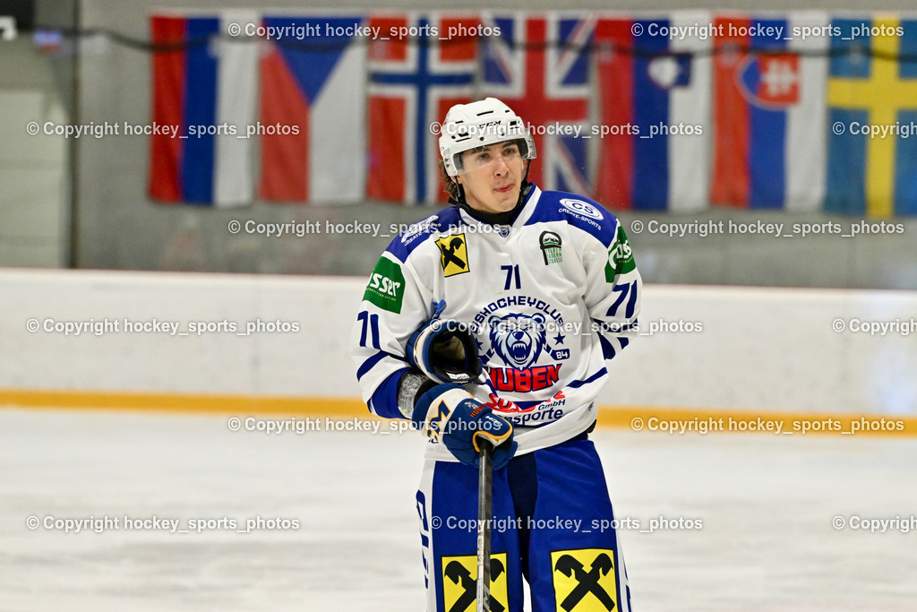 ESV Ferlach vs. UECR Eisbären Huben | #71 Sinegubovs Antons UECR EISBÄREN HUBEN, ESV Ferlach vs. UECR Eisbären Huben, ESV Ferlach vs. UECR Eisbären Huben am 31.10.2025 in Ferlach (HTC Eishalle Ferlach), Austria, (Photo by Bernd Stefan)