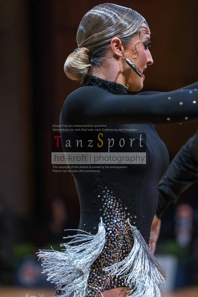 20250820_WDSF Open Lat Youth_2746 | Tanzsportbilder, Standardtanz, Lateintanz, WDSF, DTV, LTVB, dancecomp, goc, hessen tanzt, blaues band der spree, walzer, tango, wiener walzer, slowfox, quickstepp, samba, rumba, cha-cha-cha, paso doble. jive, hd-kroft photography, turniertanzsport