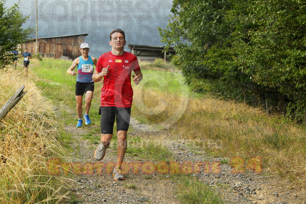 250801_1853_EV4_7649 | Sportfotografie im Rhein-Sieg Kreis, Köln, Bonn, NRW, Rheinland Pfalz, Hessen, etc. Unser Tätigkeitsfeld umfasst den Laufsport vom Volkslauf über den Marathon, Duathlon, Triathon bis zum Ultralauf wie Kölnpfad Ultra oder Schindertrail.