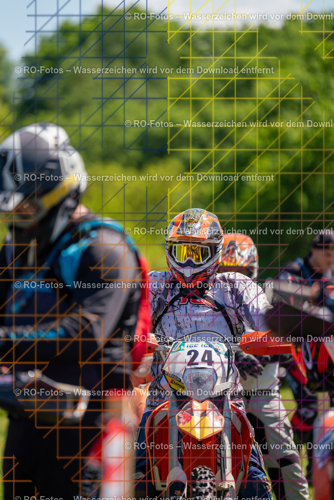 Wolfshausen 2 Lauf -41 | Sportfotografie von RO-Fotos: Motorsport, Motocross, Enduro, Laufveranstaltungen und Triathlon. Professionelle Fotos von Sportlern und Events. - Realisiert mit Pictrs.com