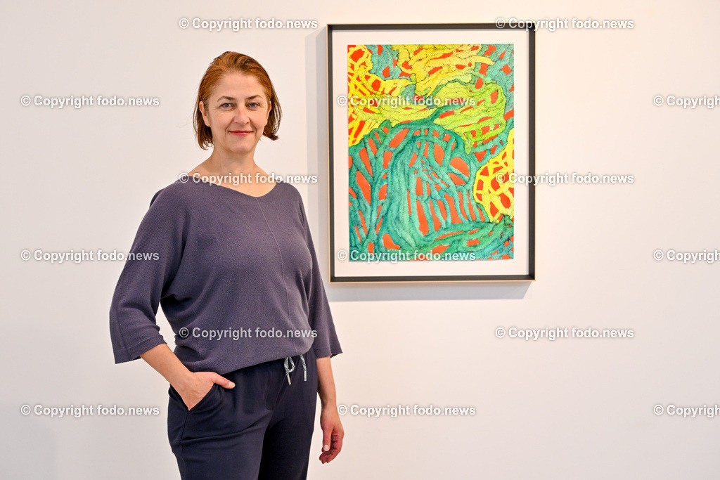 Pasching_ Galerie in der Schmiede_ 05.04.2024-2 | 05.04.2024, Pasching, AUT, Galerie in der Schmiede, im Bild Anna Maria Brandstaetter Kuenstlerin)