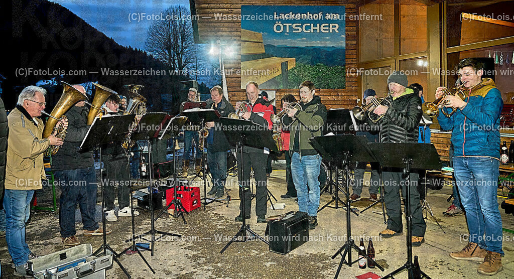 ALP6627_Blech im Schnee_MV Lackenhof | (C)FotoLois.com, Alois Spandl. Musikverein Lackenhof, BLECH im SCHNEE in der Ötscherarena, Fr 9. Februar 2024.