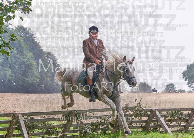 09-23 Jagd Perdöl_MCH9827_Marina Hewig | Fotografie, FotoArt, PferdesportArt, Pferdesportfotografie, Landschaftsfotografie, Reisefotografie, Reise, Pferde - Realisiert mit Pictrs.com