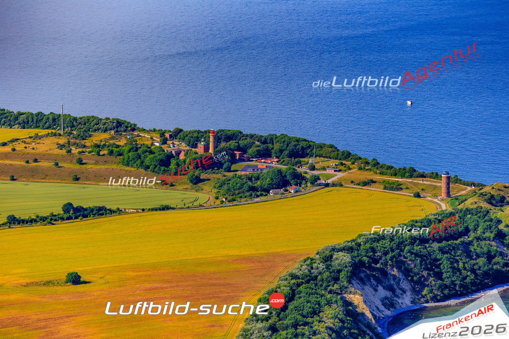 Die Luftbildaufnahme Kap Arkona - Putgarten wurde 2018 mittels Flugzeug (keine Drohne) erstellt. Perfekte Schärfe und Druck- Auflösung- Garantiert!