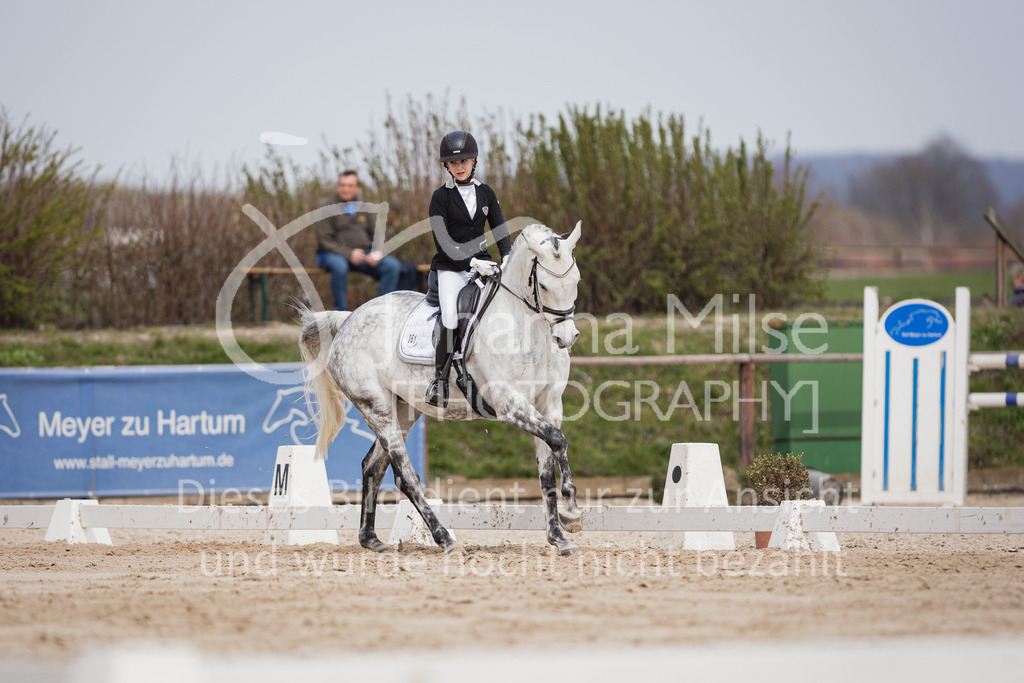 230410_Frühlingsfest_A-Dressur-429 | Deine schönsten Turniermomente als professionelle Fotos! Entdecke hochwertige Pferdesport-Fotografie im Online-Shop. Jetzt Fotos finden & bestellen!