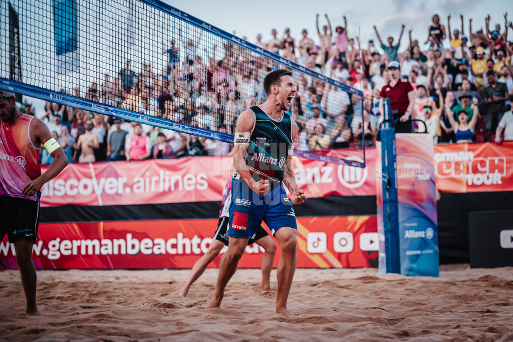 Beachvolleyball | Männer | Allianz German Beach Tour 2025 | Tourstop München | 05.07.2025 | David Poniewaz jubelt