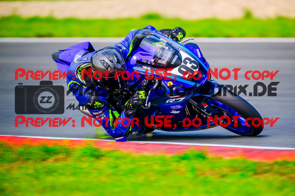 MaZZes_FotoMatrix_240601_6007705_8915 | R7