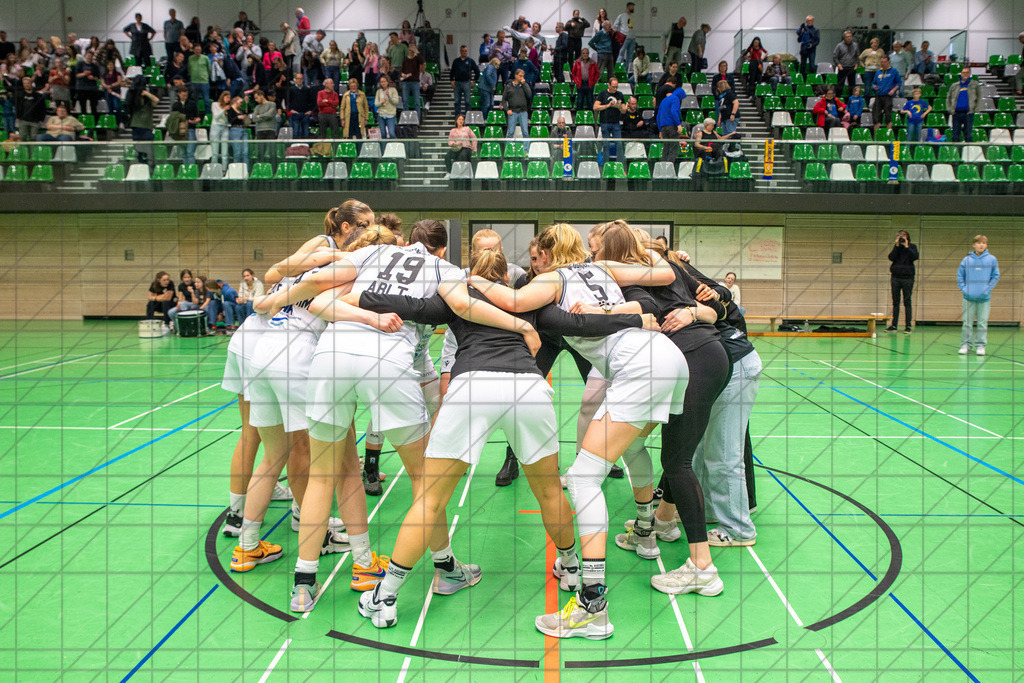 2. DBBL Nord 24/25 | 22.03.2025 | BBC OS vs. LionPride Braunschweig | 2. DBBL Nord 24/25 | 22.03.2025 | BBC OS vs. LionPride Braunschweig - - - - - CREDIT, www.bullenfotos.de, Martin König, Hörner Weg 40, D-49078 Osnabrück, +4917663732967, Nutzung und Weitergabe nur zu den vereinbarten Zwecken. Presseanfragen an Urheber. Alle Rechte beim Urheber. - - - - - - Realisiert mit Pictrs.com