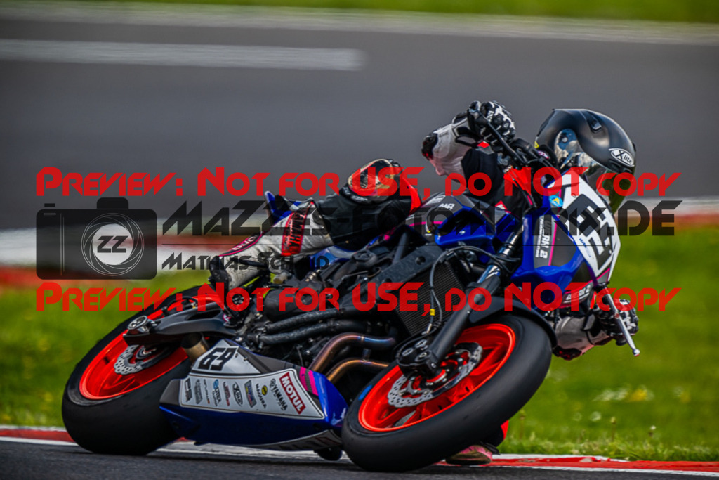 MaZZes_FotoMatrix_220506_98698 | Fotograf Mathias Schmid
Sportfotograf,
Eventfotograf,
Hochzeitsfotograf,
Portraitfotograf