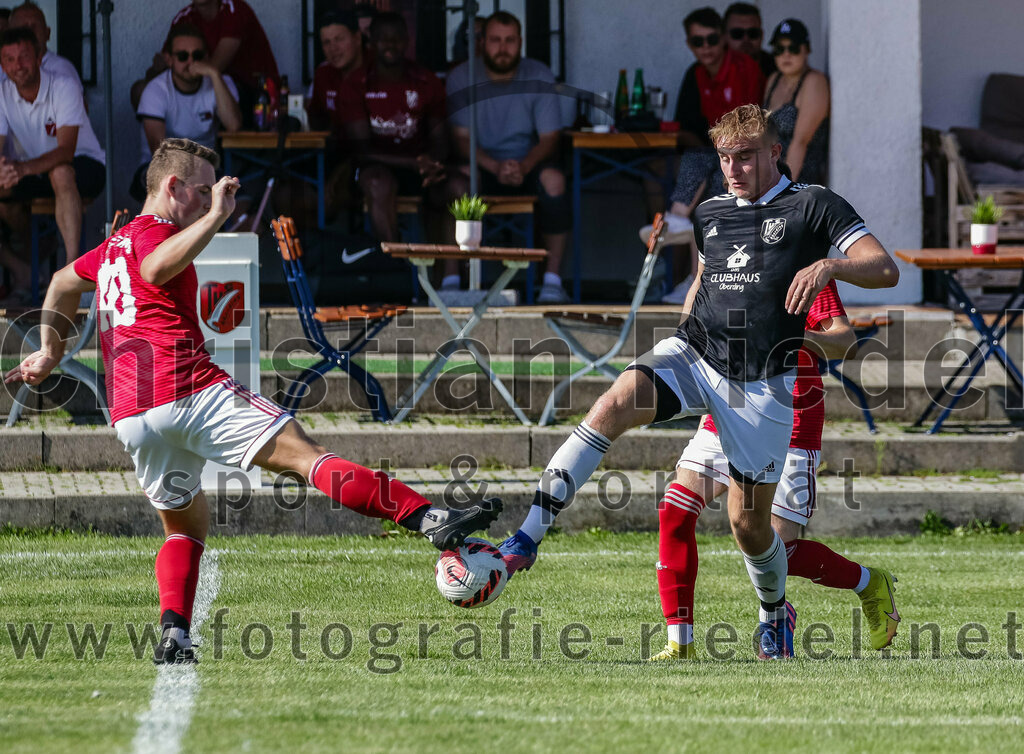 2023-08-20_091_TuS_Oberding_gegen_FC_Finsing_II | Oberding, Deutschland, 20.08.2023:
Fußball, Kreisklasse 2023 / 2024, 3. Spieltag, TuS Oberding gegen FC Finsing II, Endergebnis: 1:1

Thomas Obermaier (FC Finsing, #10), Julian Renz (TuS Oberding, #21)

Foto: Christian Riedel / fotografie-riedel.net