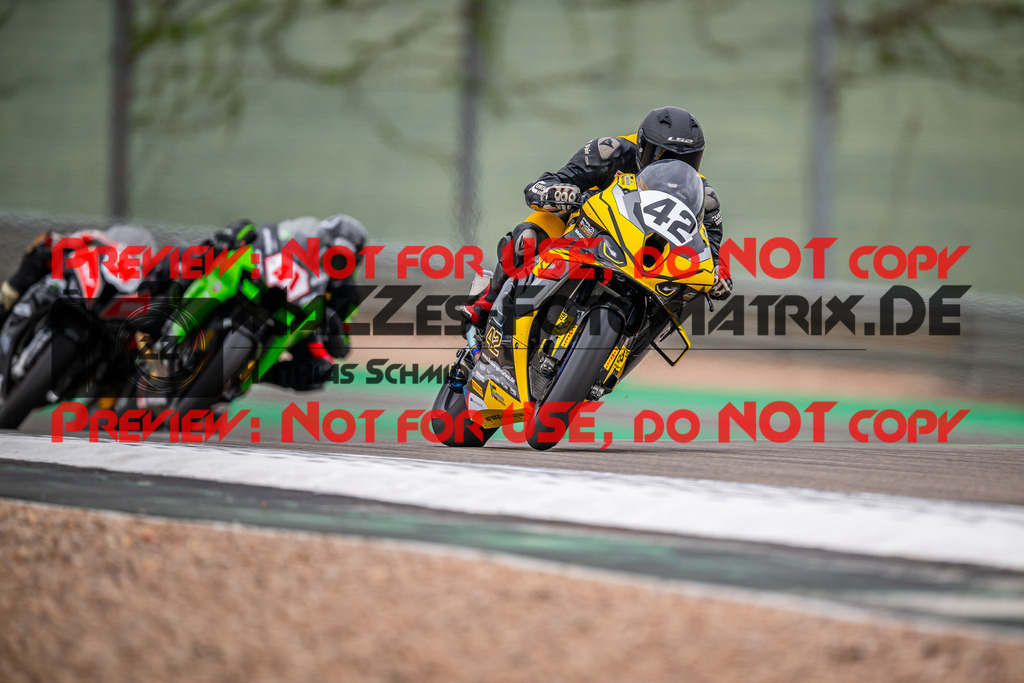 MaZZes_FotoMatrix_240503_6007705_4548 | STK1000