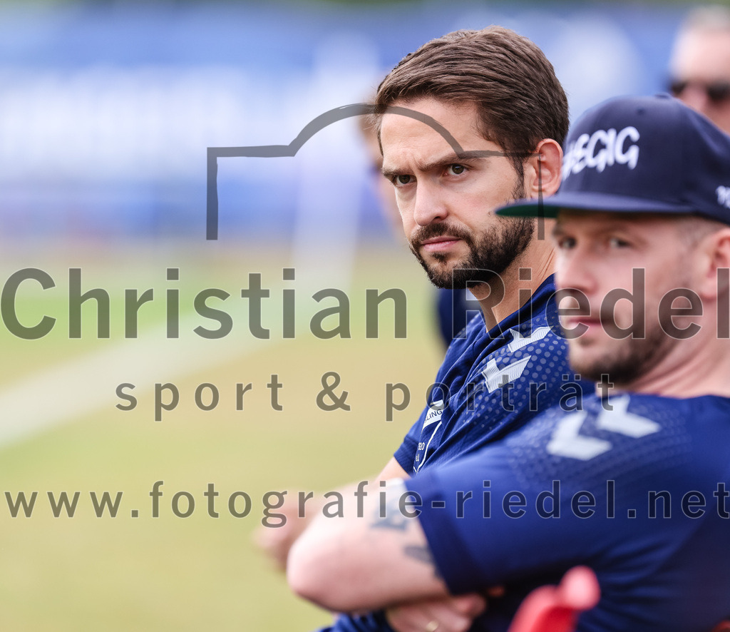 2023-06-30_090_FC_Langengeisling_gegen_VfB_Forstinning | Erding, Deutschland, 30.06.2023:
Fußball, Bezirksliga Oberbayern Ost 2023 / 2024, Testspiel, FC Langengeisling gegen VfB Forstinning, Endergebnis: 3:0

Lucas Seeholzer (FC Langengeisling, #2)

Foto: Christian Riedel / fotografie-riedel.net