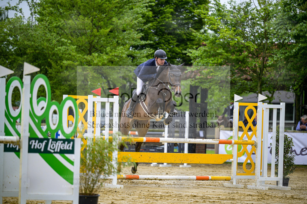 Reitturnier Lienen | Entdecke hochwertige Reitturnierfotos von Foto Oger. Professionell, emotional und authentisch – jetzt Lieblingsmomente im Shop bestellen. - Realisiert mit Pictrs.com