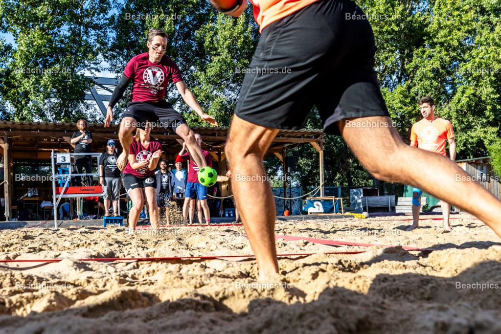2025-200082243-Strandvölkerball-WM_1 |  23.08.2025; Berlin Foto: Gerold Rebsch - www.beachpics.de