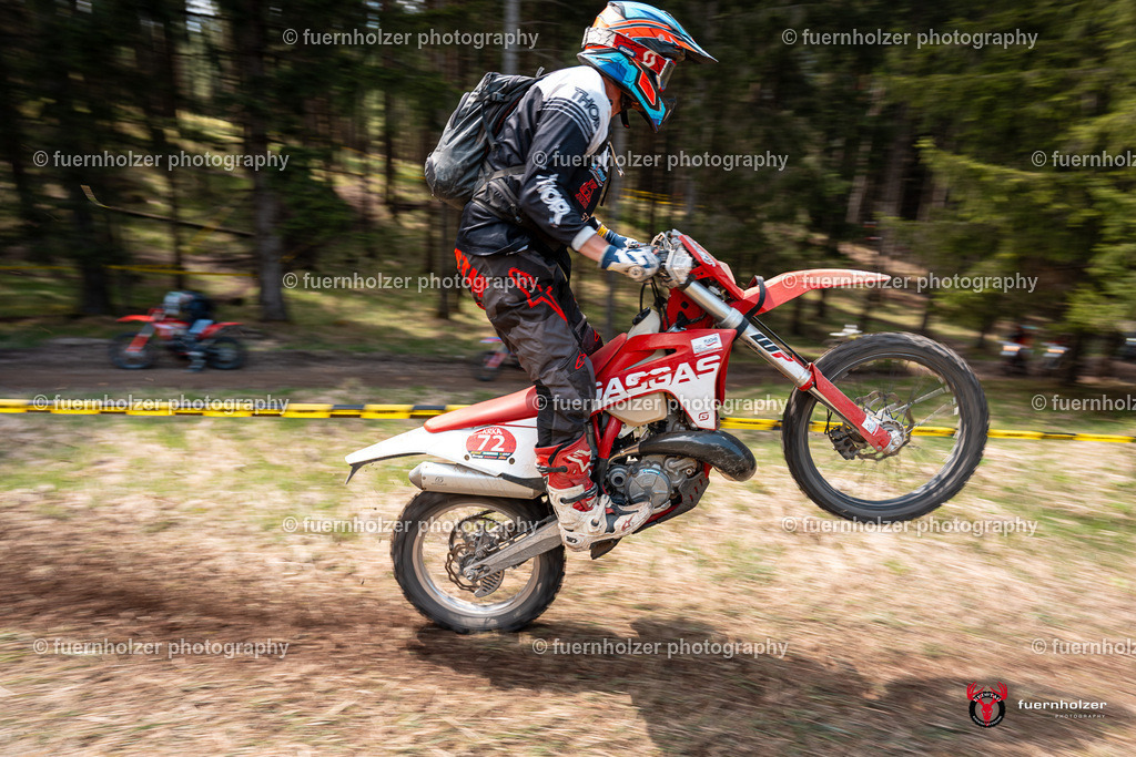 fuernholzer_250501-C1-386 | Fotografische Impressionen von der Red Stag Enduro Extreme by fuernholzer-photography.com. Endurosport in Österreich fotografisch festgehalten von fuernholzer. Auftragsfotografie für Private, Gewerbefotos und Industriefotografie. Eventfotografie, Sportfotografie und Motorsportfotografie. Anbieter von Fotoworkshops, Fototraining, fotografischen Vorträgen und Fotoseminaren.