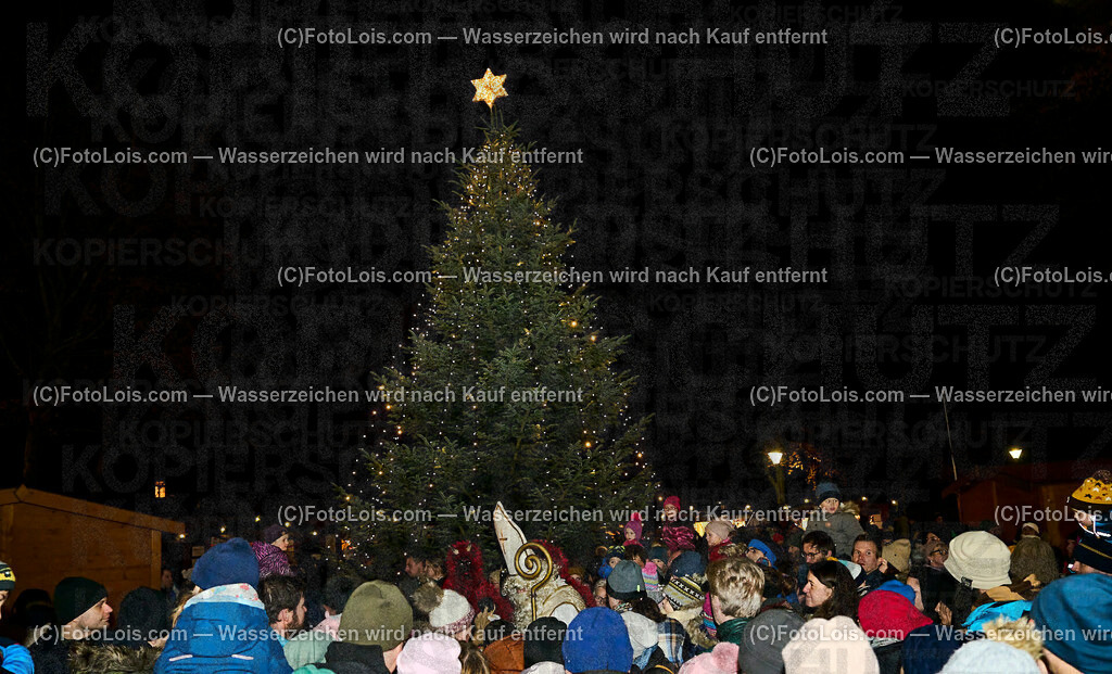 ALP7616_Wieselburger Advent_Christbaum-Nikolaus | (C)FotoLois.com, Alois Spandl, Wieselburger Advent im Schlosspark, Rathaus und Kreuzung, Sa 3. Dezember 2022.