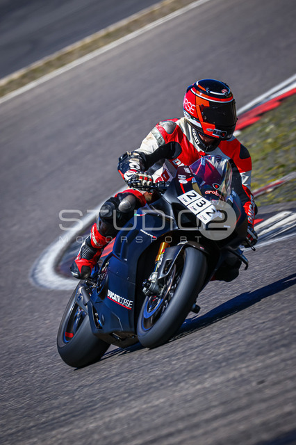 0232-260526NBR-025_232 | Deine Full-Service-Agentur für ✔️Videoproduktionen und ✔️Motorsportfotografie Jetzt Angebot anfragen!