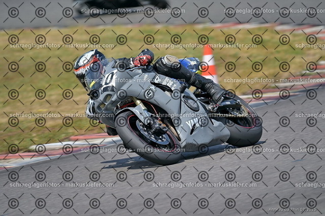 25bt04-1717 | markuskiefer.com - Realisiert mit Pictrs.com