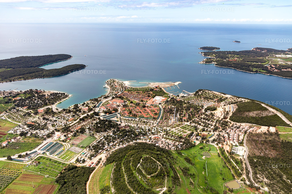 Luftbild: Ortsansicht in Rovinj im Bundesland Gespanschaft Istrien in Kroatien. Foto: IMG_106027.jpg vom 13.04.2018 durch Werner Riehm/FLY-FOTO.de
