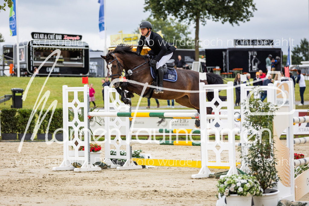 BHO-2PhSpr-M-5-2353 | MomenTaufnahmen Pferdesportfotos