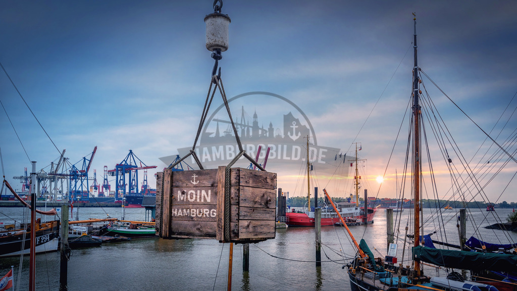 Hamburg-by-stativkunst.de-060 | Exklusive Hamburg collagen, tolle Segelbilder und viele weitere tolle Motive auf Leinwand, Poster, Alu-Dibond, u.v.m. findet Ihr bei uns auf hamburgbild.de. Findet Euer Wandbild für Euer Zuhause, Büro oder die  Praxis…. - Realisiert mit Pictrs.com