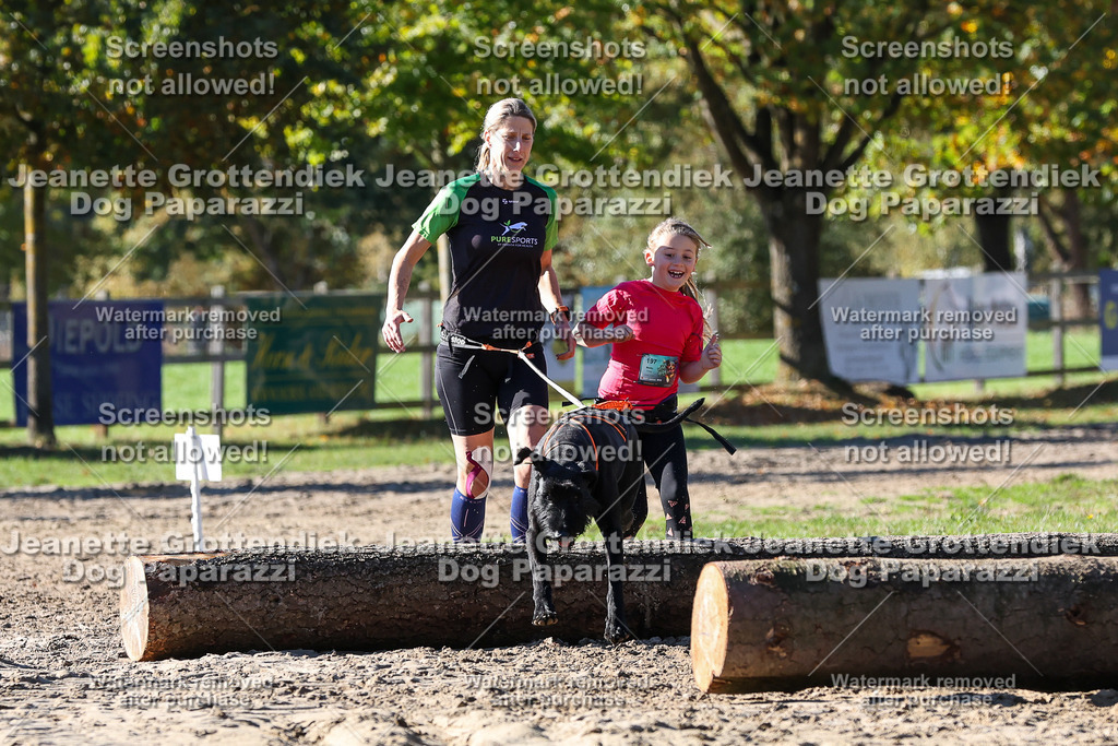 Dog Paparazzi - Strongdog 10-25-2735 | Dog Paparazzi Jeanette Grottendiek Fotografie & Videografie - Realisiert mit Pictrs.com