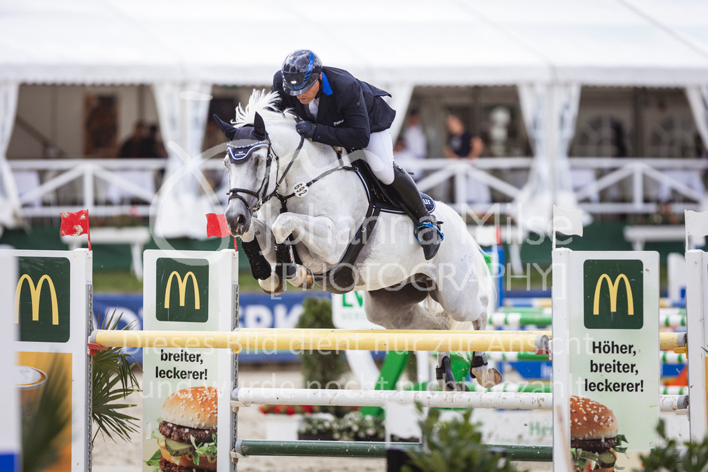 240714_BHO_M2-Spr-2-331 | Deine schönsten Turniermomente als professionelle Fotos! Entdecke hochwertige Pferdesport-Fotografie im Online-Shop. Jetzt Fotos finden & bestellen!