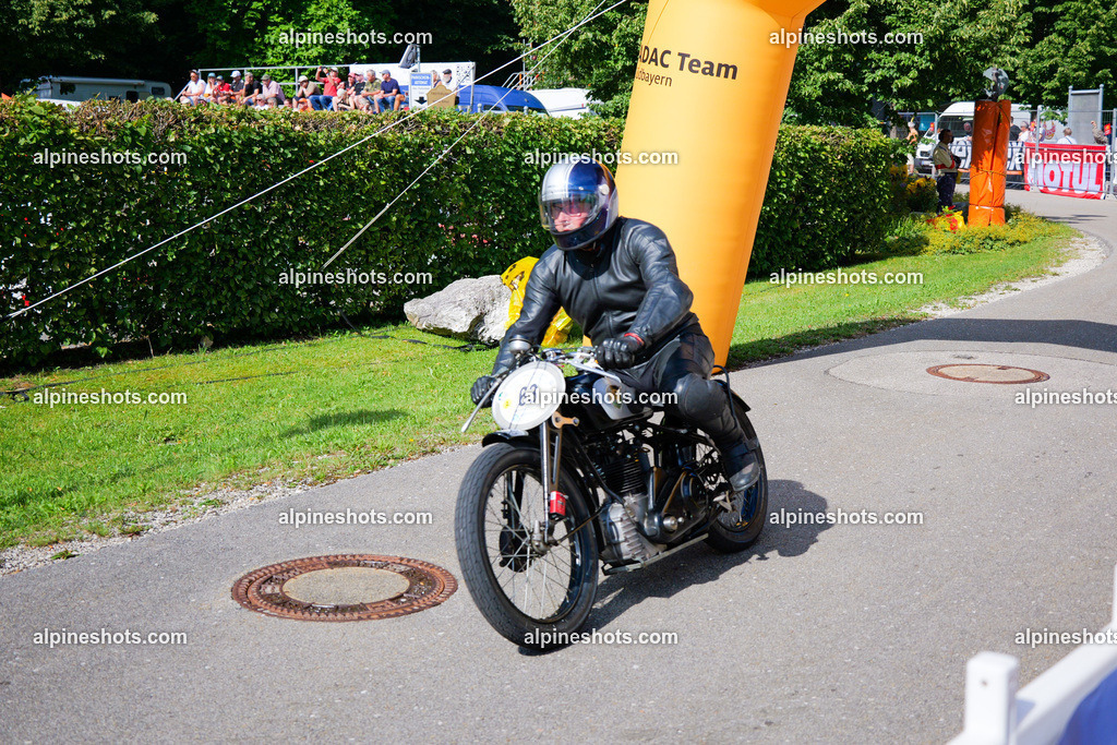 P1025931 | Erleben Sie atemberaubende, hochqualitative Fotos Ihrer Fahrt entlang der malerischen Alpenstraßen. Besuchen Sie alpineshots.com, um professionelle Aufnahmen Ihrer unvergesslichen Reise zu finden und zu kaufen - Realisiert mit Pictrs.com