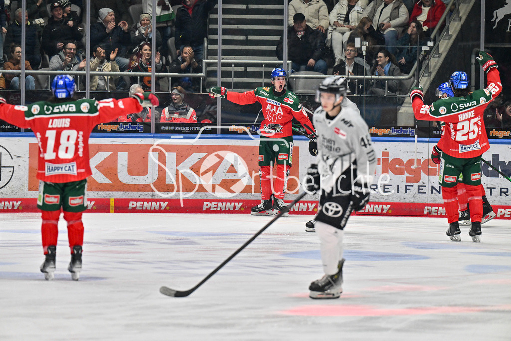 Augsburger Panther - Kölner Haie | Jubel der Panther nach dem Treffer zum 2-0 durch Thomas SCHEMITSCH (Augsburger Panther #62) / Tor / Torschuetze / Freude / Happy / DEL: Augsburger Panther - Koelner Haie, Curt Frenzel Stadion am 02.03.2025