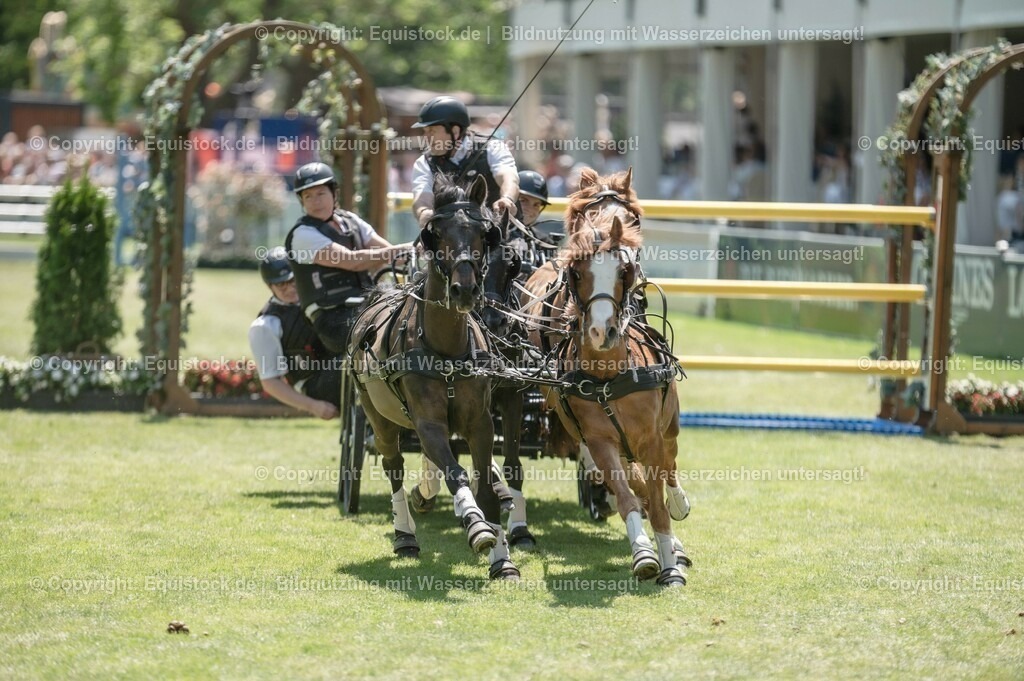 20230528_Jump-and-Drive_0110 | equistock