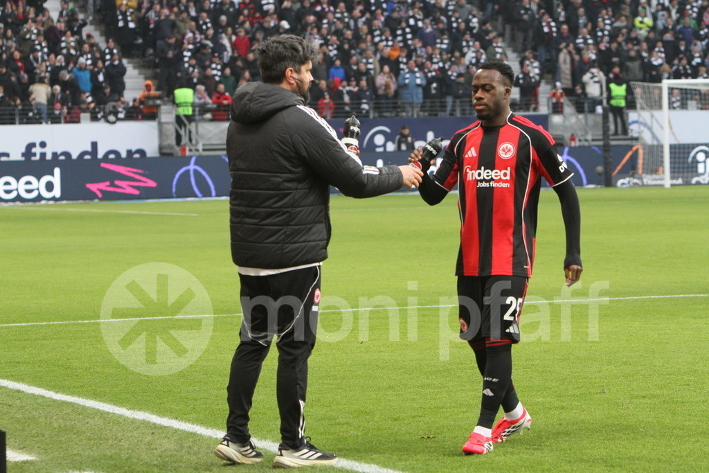 Arnaud Kalimuendo | Online-Shop | monipfaff.de - Realisiert mit Pictrs.com