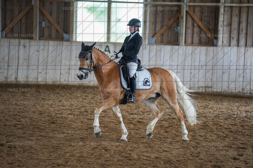 20230520-FAH05143 | Frühjahrsturnier, Landsberg am Lech, 2023, Reitclub Landsberg, Turnierbilder, Fotos Turnier Landsberg, Fotoagentur Herrmann, Turnierfotografen Bayern, Reitsport Fotograf, Pferde Fotograf