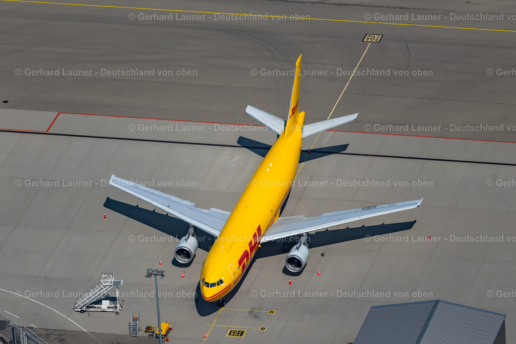 4047216 | Flughafen Stuttgart