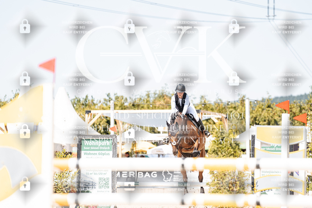 CK909632 | Turnierfotografie Pferdefotografie Trier Rheinland-Pfalz Pferdesport Reitsport Tierfotografie Sportfotografie Pferdevideo Pferdevideografie Equestrianvideography equestrianphotography  - Realisiert mit Pictrs.com