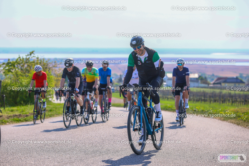 TRA_0849 | Neusiedlersee Radmarathon 2026@sportshot_your_pictrs #yourpictures#roadtowm2029 #nrm #neusiedlerseeradmarathon #neusiedlersee #neusiedlerseetourismus #burgenland #mörbisch #nrm26 #burgenlandtourismus #voglundco #poweredbyburgenlandtourismus #radsport #rad #marathon #ucigranfondo #visitburgenland #ucigranfondoworldseries
