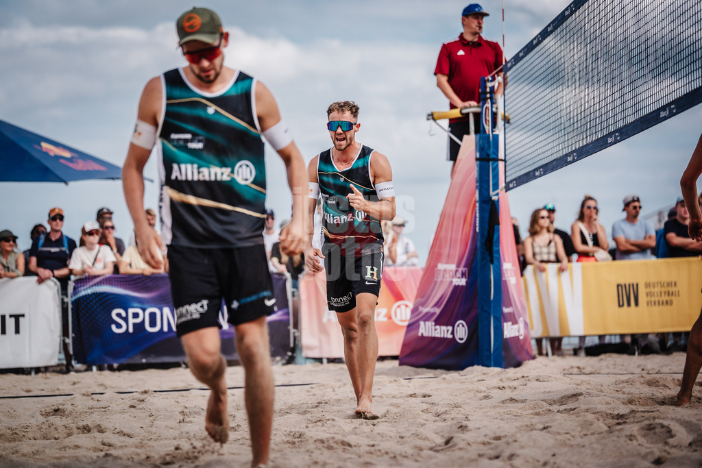 Beachvolleyball | Männer | Deutsche Meisterschaften 2025 Timmendorfer Strand | 04.09.2025 | v.l. Benedikt Sagstetter und Jonas Sagstetter
