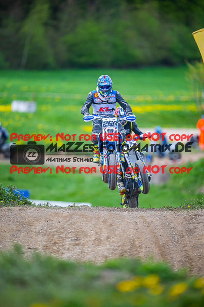 MaZZes_FotoMatrix_230506_2101 | S4